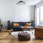 Superb Bright Apt In Buttes Chaumont